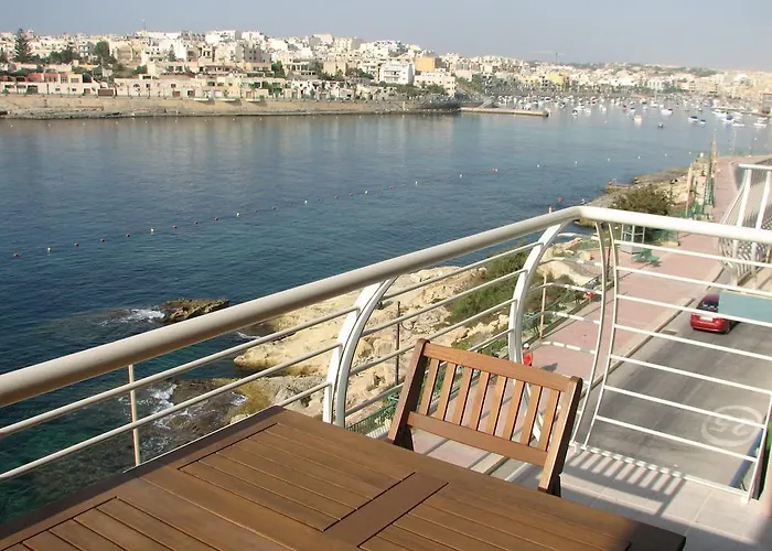 Seafront Apartment Marsascala